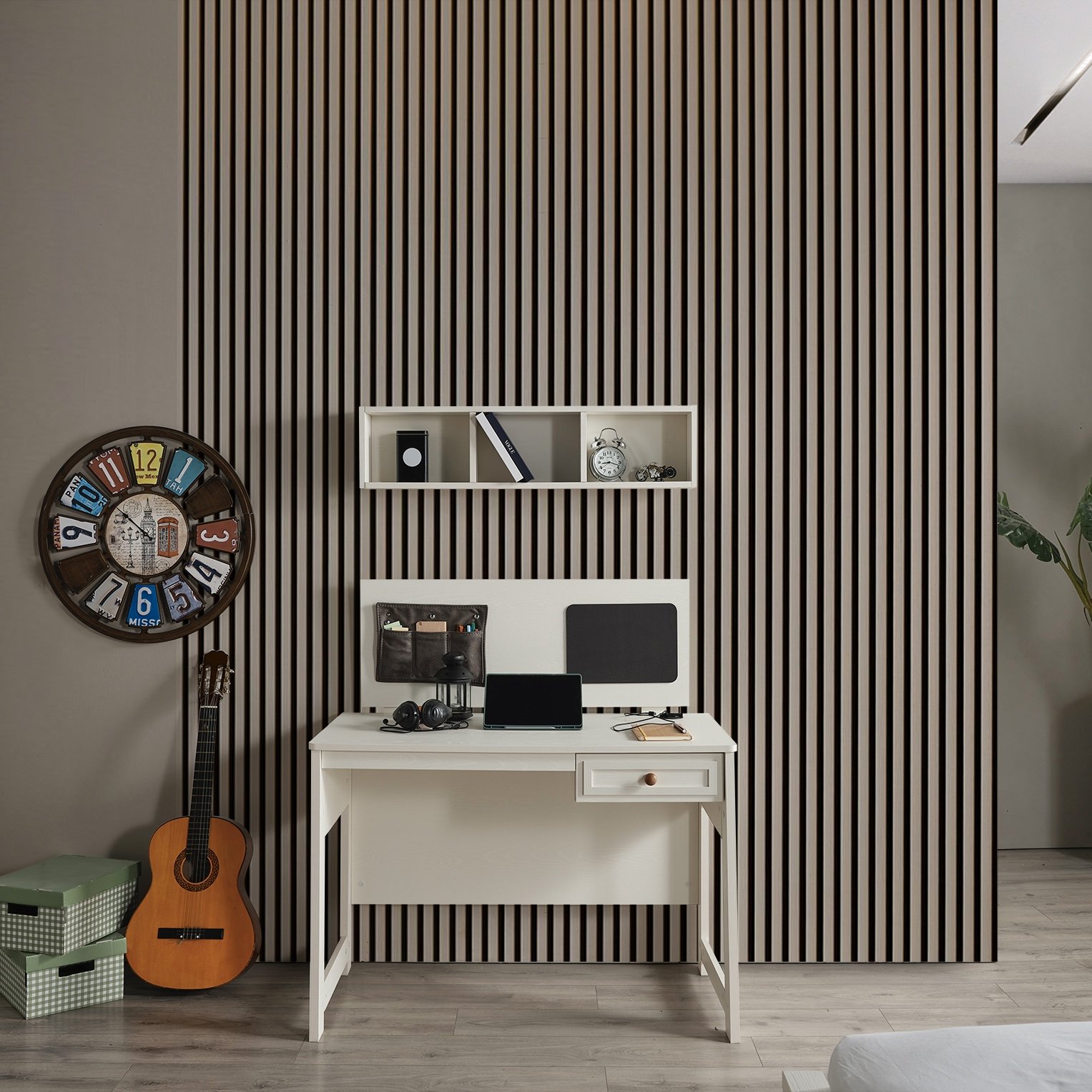 İnci Çalışma Masası