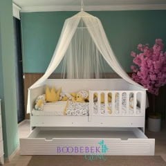 Vera Yavrulu Sedir Karyola, Beyaz