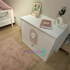 Myra Şifonyer, Pembe