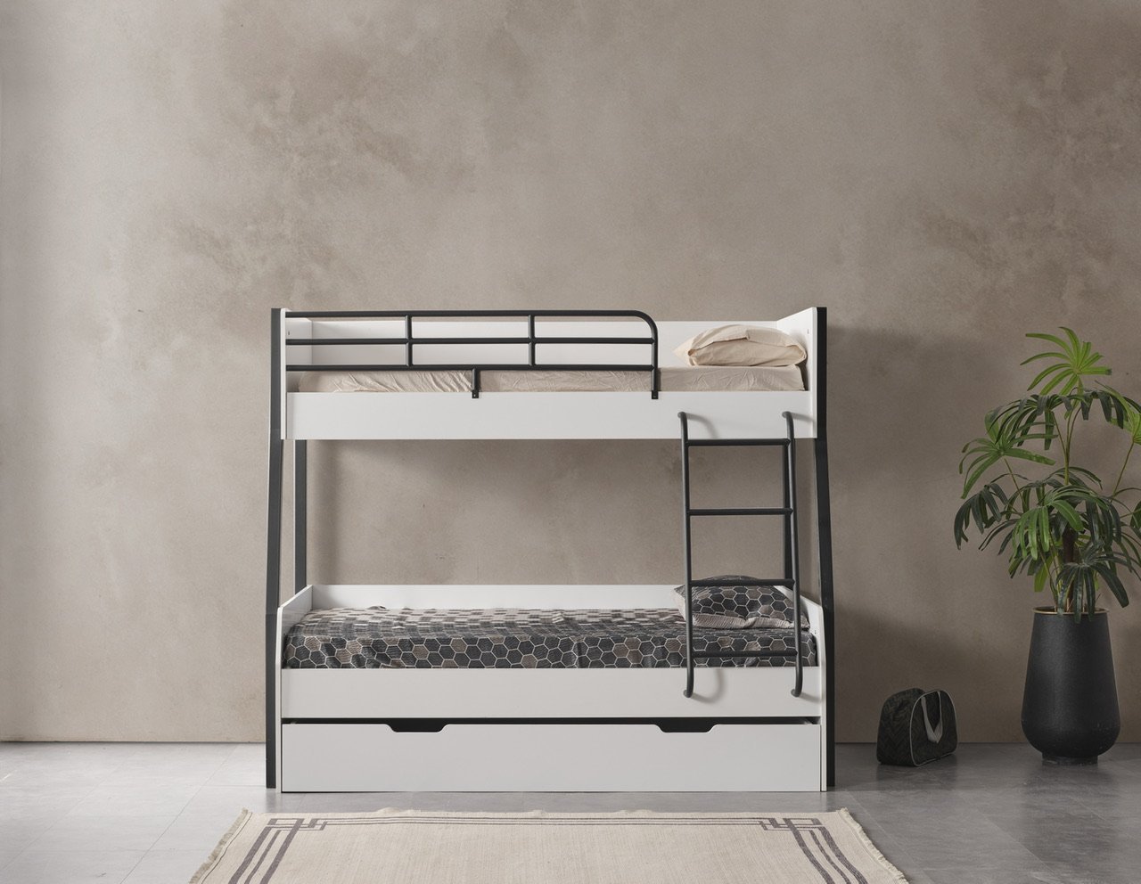 Storm Yavrulu Metal Ranza, Beyaz