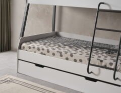 Storm Yavrulu Metal Ranza, Beyaz