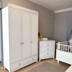 Aura & Myra Büyüyen Beşikli Bebek Odası, Yatak Dahil